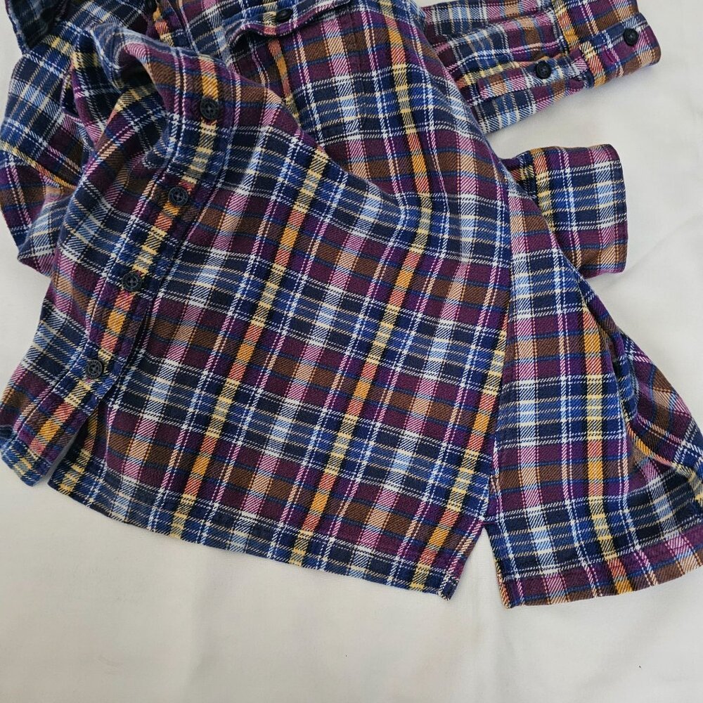 Patagonia Women's Ikat Purple Organic Cotton Long-Sleeved Fjord Flannel Shirt 8 - Picture 4 of 12